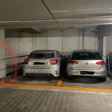 Lamiacasa Balcony Parking Bosch Airport *